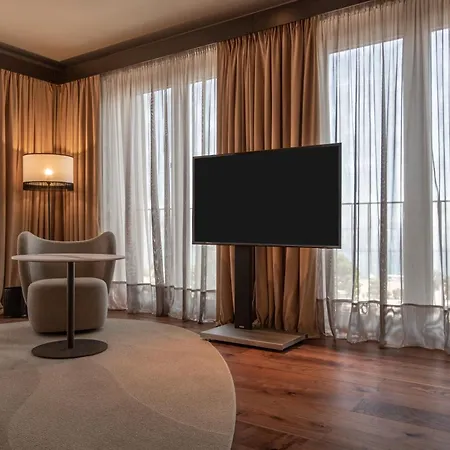 Отель Keight Opatija, Curio Collection By Hilton 5*