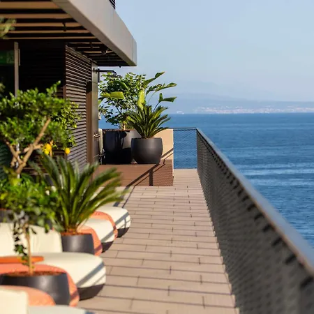 Keight Opatija, Curio Collection By Hilton Опатия